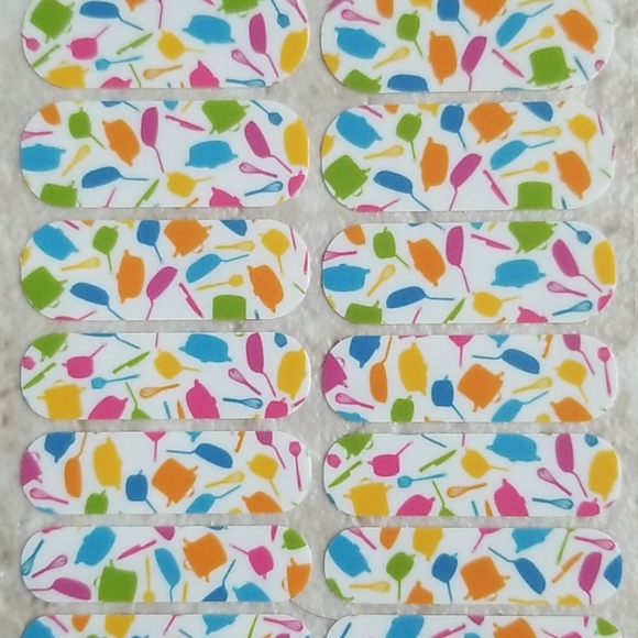 Jamberry- custom wrap - Picture 3 of 4